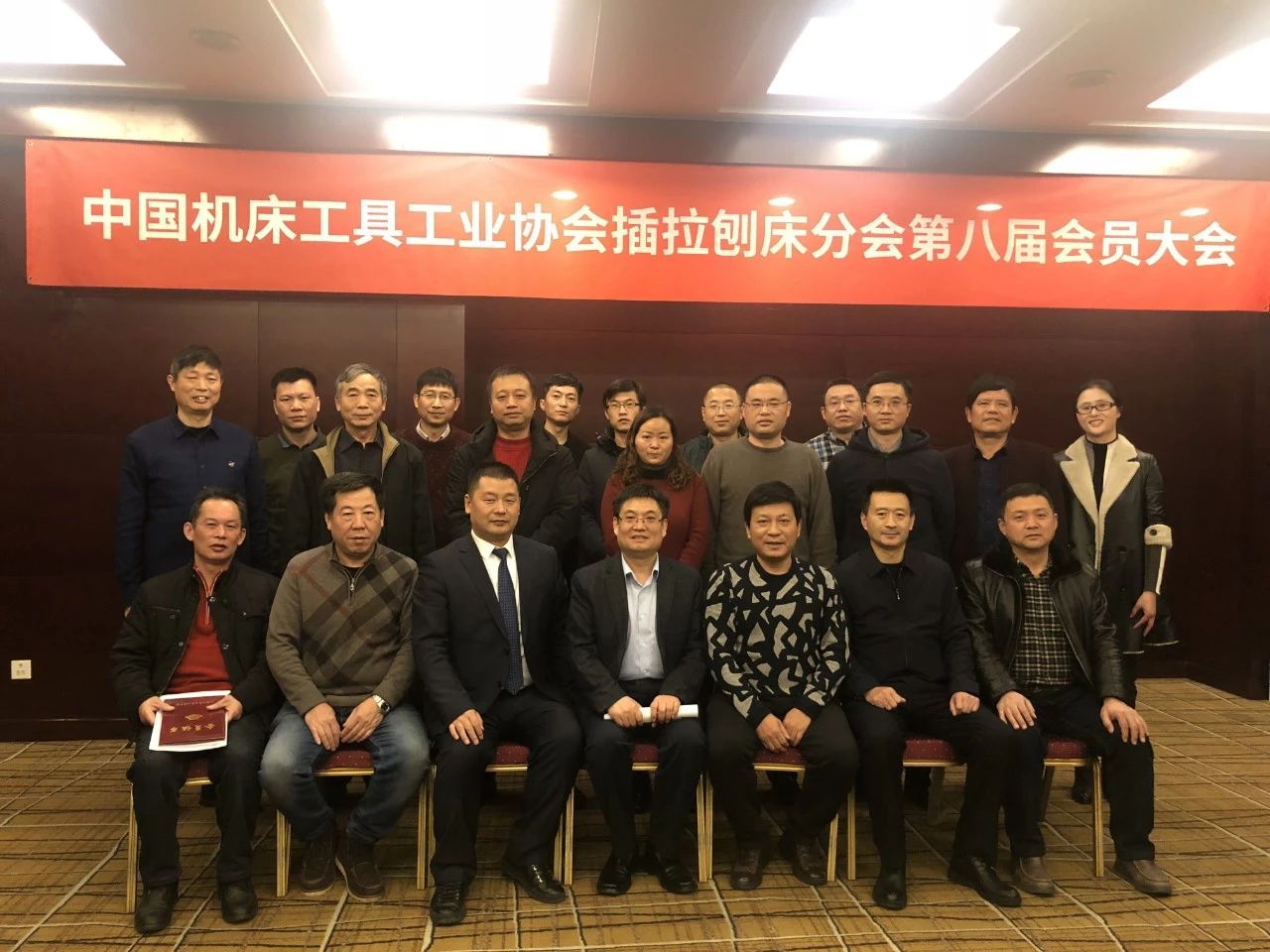 高端拉床,專用機床,內(nèi)拉床,外拉床,數(shù)控機床,自動化生產(chǎn)線,工業(yè)機器人,拉床,拉刀,自動化