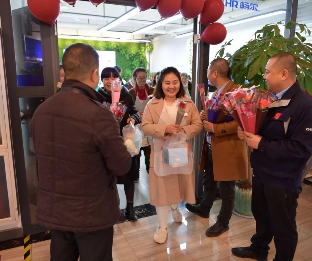 高端拉床,專用機床,內(nèi)拉床,外拉床,數(shù)控機床,自動化生產(chǎn)線,工業(yè)機器人,拉床,拉刀,自動化
