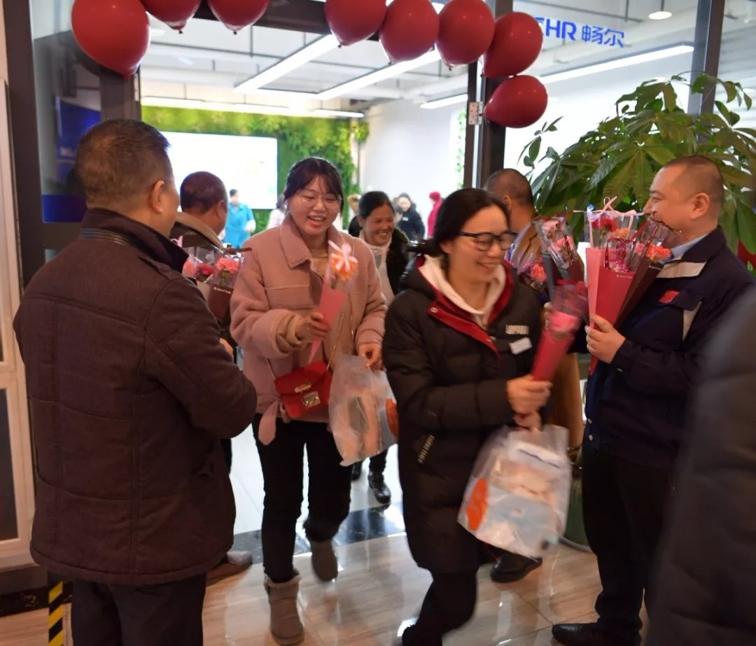高端拉床,專用機床,內(nèi)拉床,外拉床,數(shù)控機床,自動化生產(chǎn)線,工業(yè)機器人,拉床,拉刀,自動化
