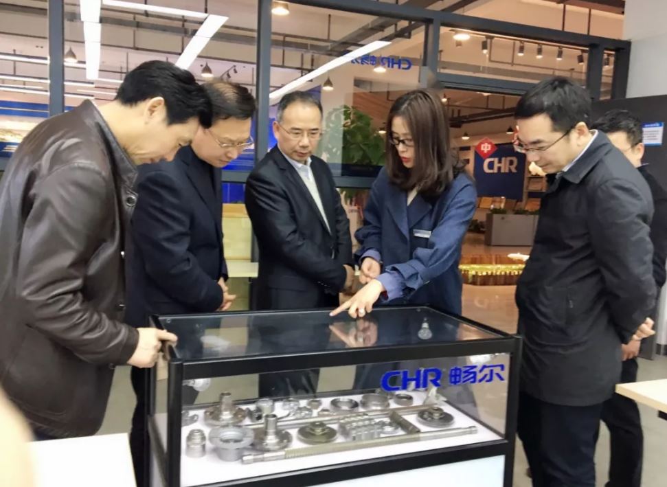 高端拉床,專用機床,內(nèi)拉床,外拉床,數(shù)控機床,自動化生產(chǎn)線,工業(yè)機器人,拉床,拉刀,自動化