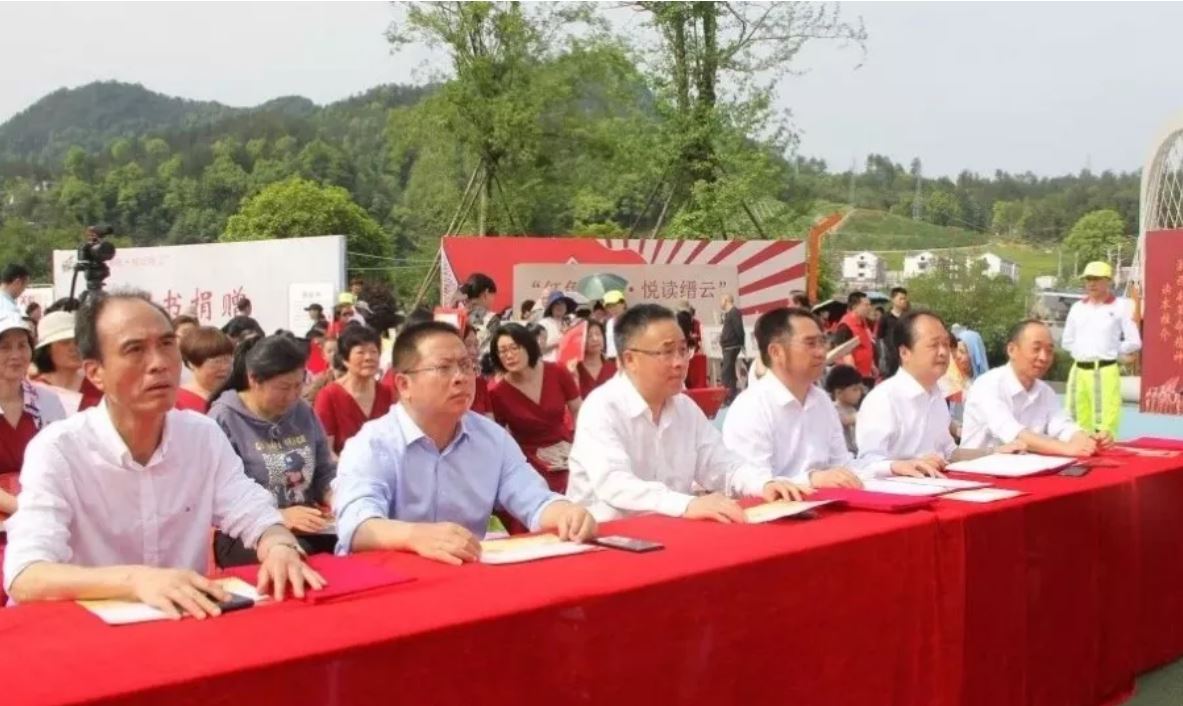 高端拉床,專用機床,內(nèi)拉床,外拉床,數(shù)控機床,自動化生產(chǎn)線,工業(yè)機器人,拉床,拉刀,自動化