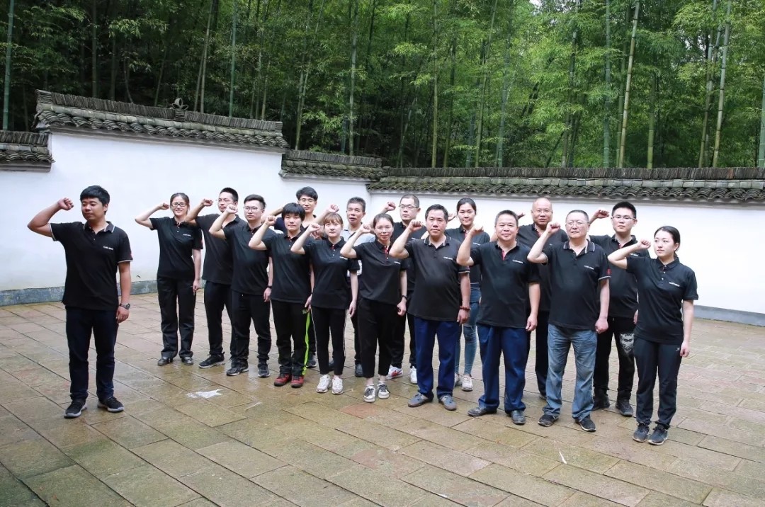高端拉床,專用機床,內(nèi)拉床,外拉床,數(shù)控機床,自動化生產(chǎn)線,工業(yè)機器人,拉床,拉刀,自動化