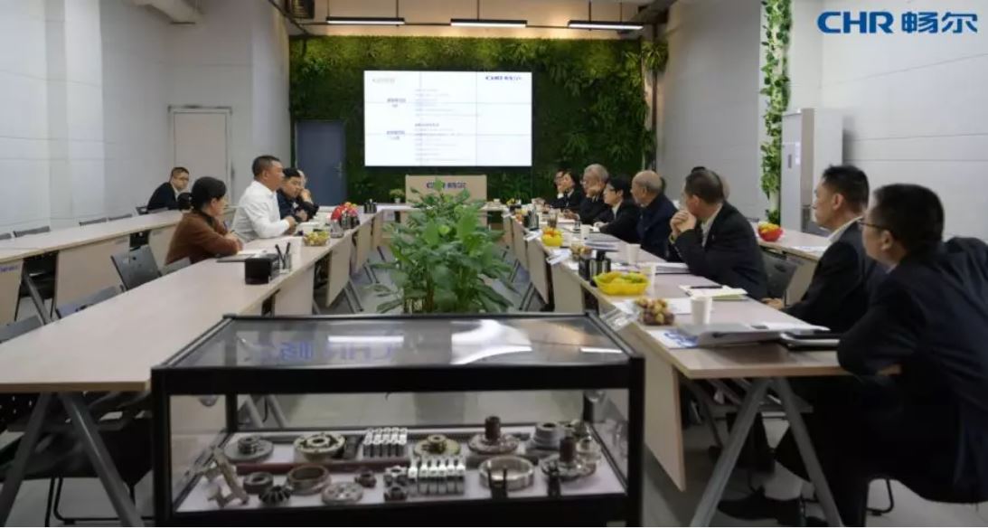 高端拉床,專用機床,內(nèi)拉床,外拉床,數(shù)控機床,自動化生產(chǎn)線,工業(yè)機器人,拉床,拉刀,自動化