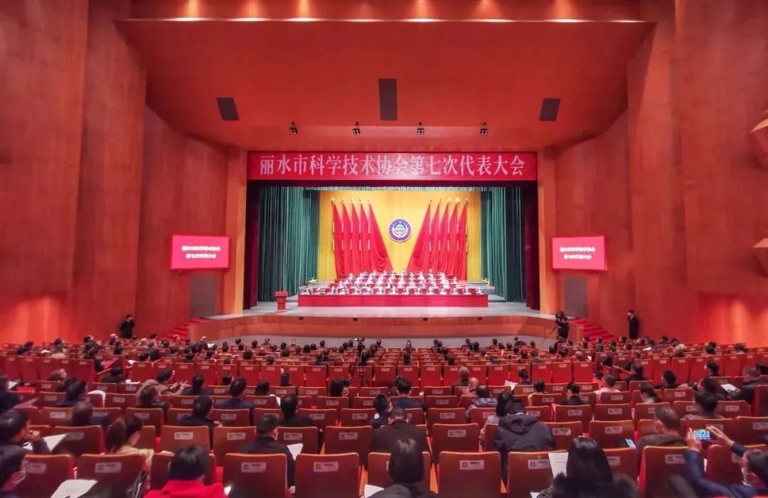 拉床,拉刀,自動(dòng)化,高端拉床,專(zhuān)用機(jī)床,內(nèi)拉床,外拉床,數(shù)控機(jī)床,自動(dòng)化生產(chǎn)線,工業(yè)機(jī)器人