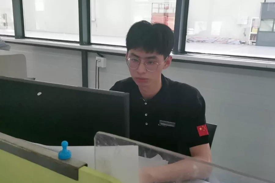 拉床,拉刀,自動化,高端拉床,專用機(jī)床,內(nèi)拉床,外拉床,數(shù)控機(jī)床,自動化生產(chǎn)線,工業(yè)機(jī)器人