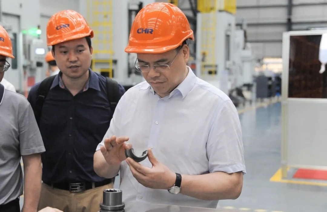 拉床,拉刀,自動化,高端拉床,專用機(jī)床,內(nèi)拉床,外拉床,數(shù)控機(jī)床,自動化生產(chǎn)線,工業(yè)機(jī)器人